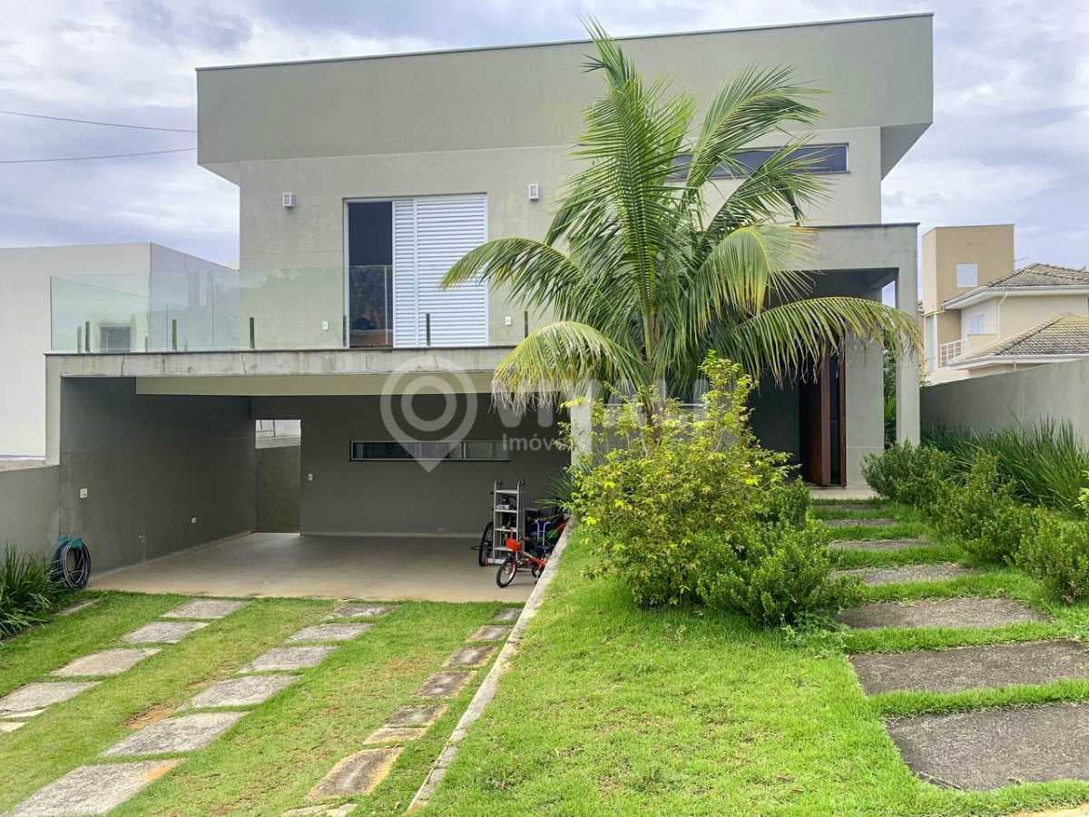 Casa em Condomínio com 2 suítes no Loteamento Residencial Jardim Botânico