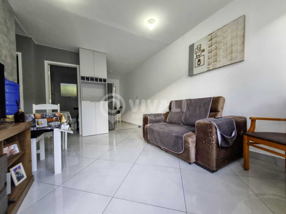 Casa em Condomínio com 2 quartos no Condomínio Alpes Residencial