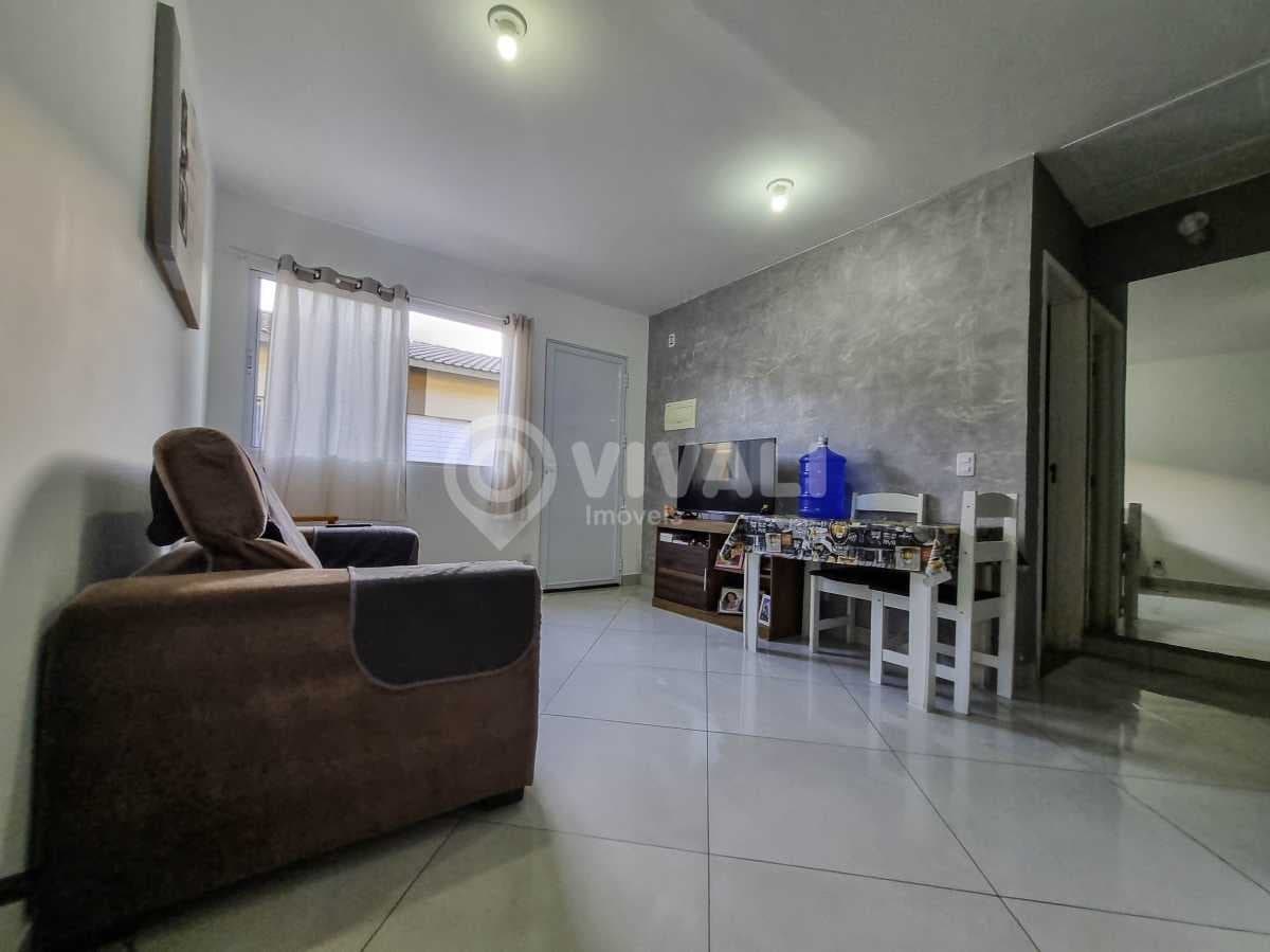 Casa em Condomínio com 2 quartos no Condomínio Alpes Residencial — foto 2