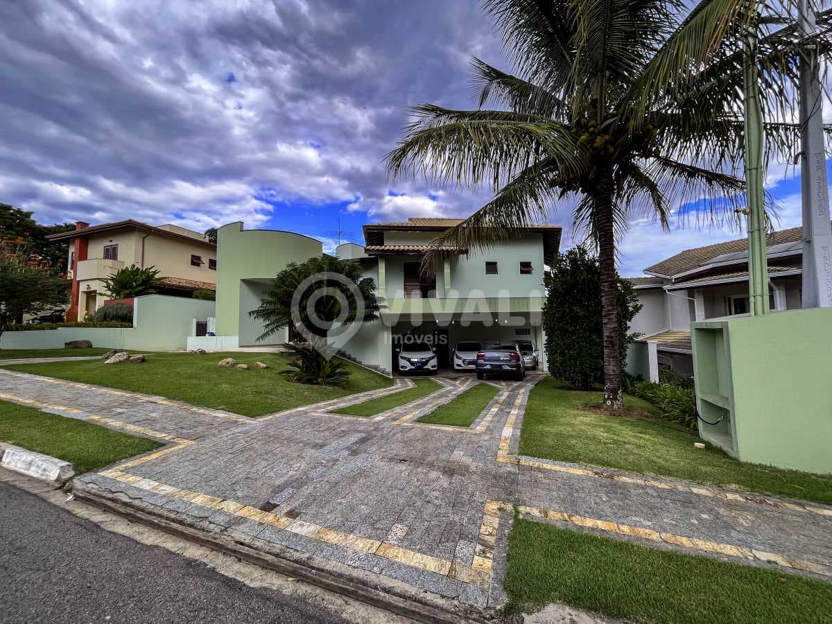 Casa em Condomínio com 3 suítes no Condomínio Residencial Moinho de Vento