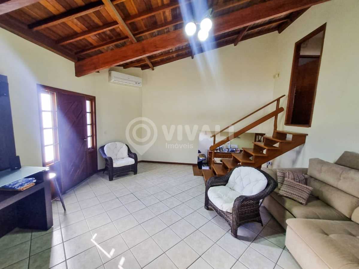 Casa de rua com 1 suíte no Residencial Flamboyant — foto 3