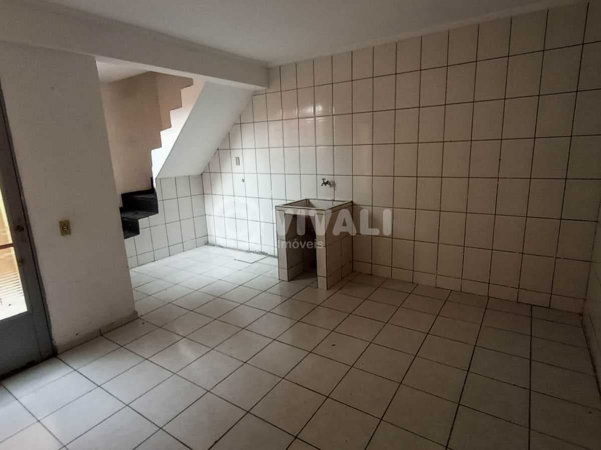 Casa de rua com 3 quartos no Jardim das Nações — foto 2