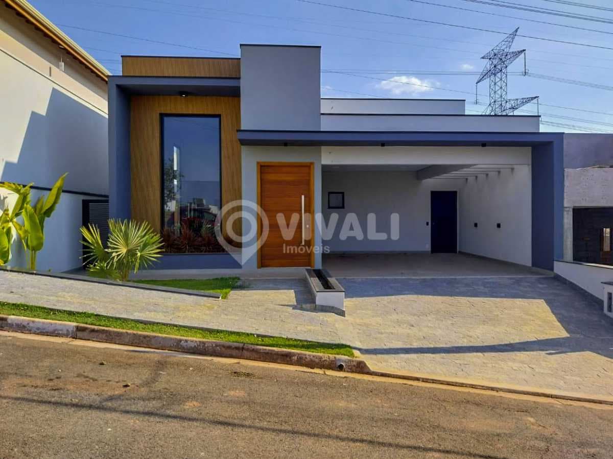 Casa em Condomínio com 1 suíte no Loteamento Residencial Dolce Vita