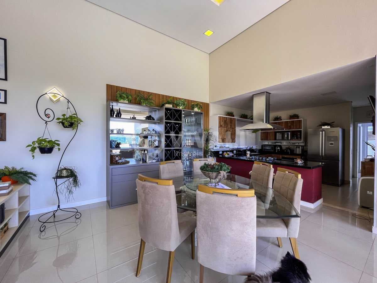 Casa em Condomínio com 3 suítes no Residencial Sete Lagos — foto 3