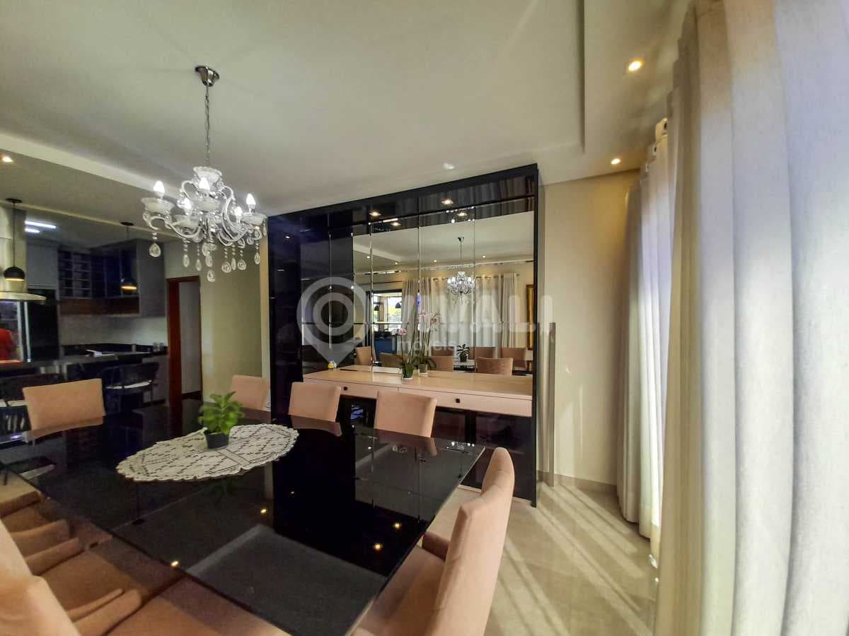 Casa em Condomínio com 4 suítes no Ecologie Residencial — foto 3