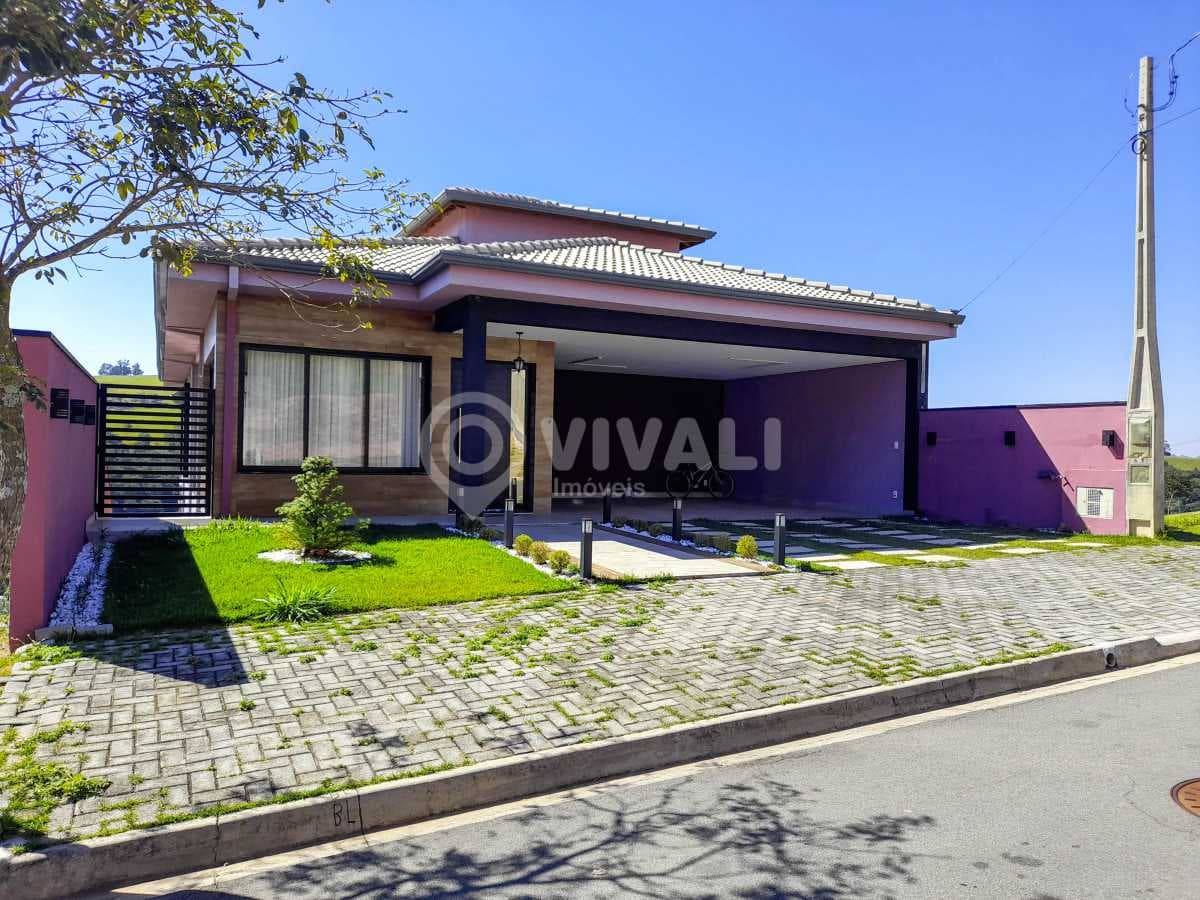 Casa em Condomínio com 4 suítes no Ecologie Residencial