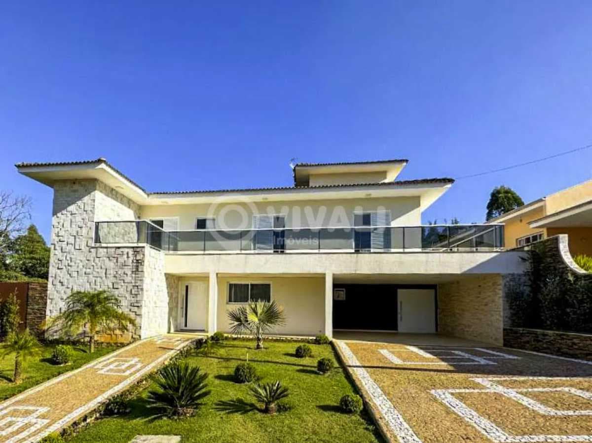Casa em Condomínio com 5 suítes no Jardim Colonial