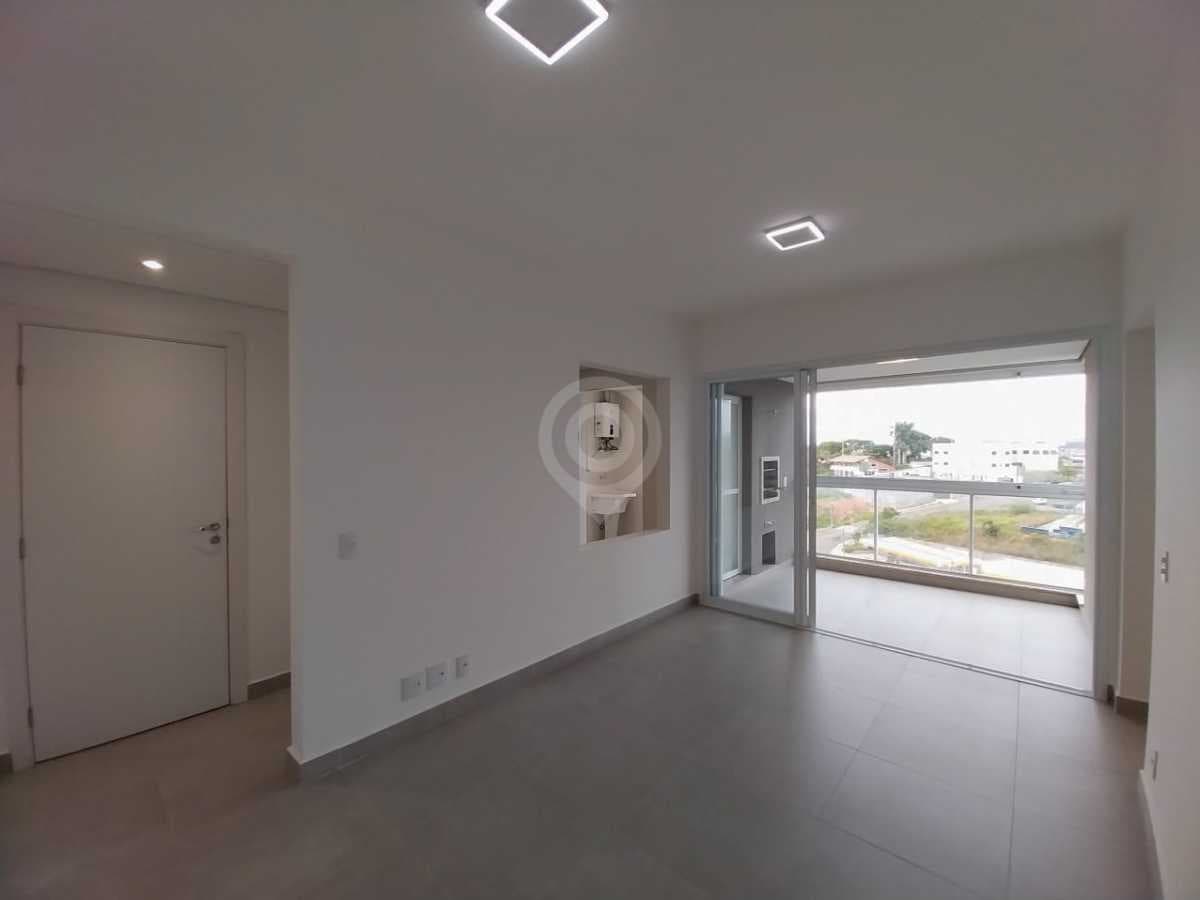 Apartamento com 1 suíte no Edifício Madrid