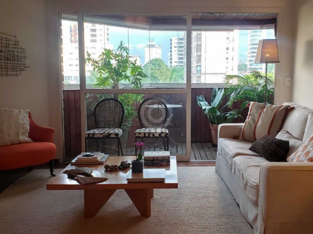 Apartamento com 1 suíte no Indianópolis