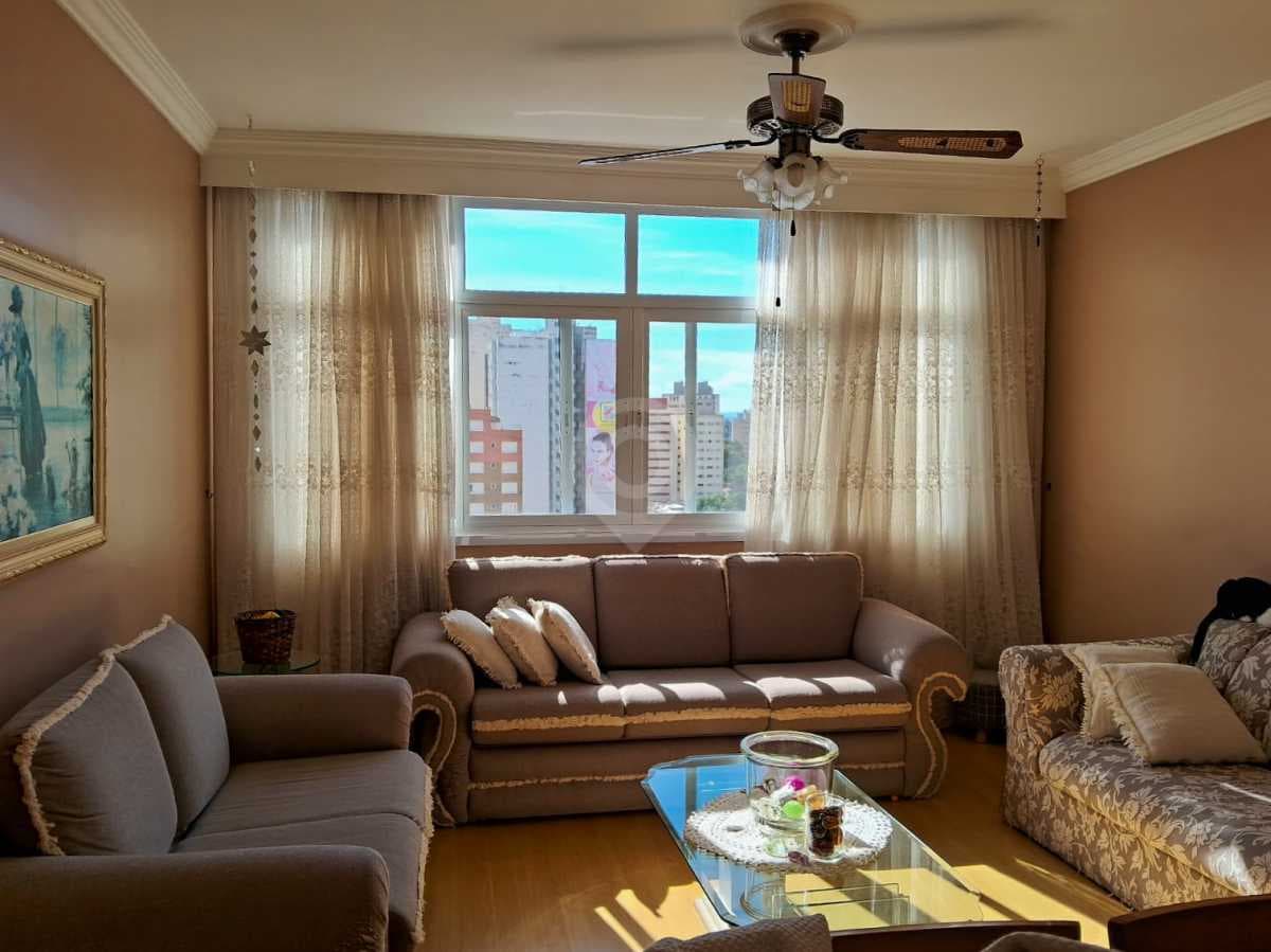 Apartamento com 3 quartos no Centro