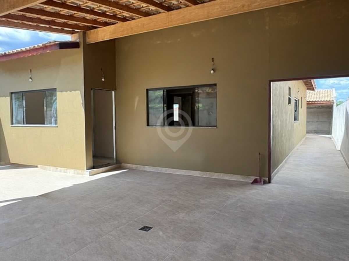 Casa de rua com 1 suíte no Jardim do Parque