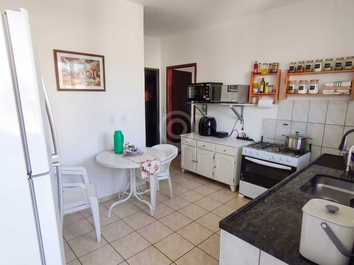 Casa de rua com 2 quartos no Recanto Quarto Centenário