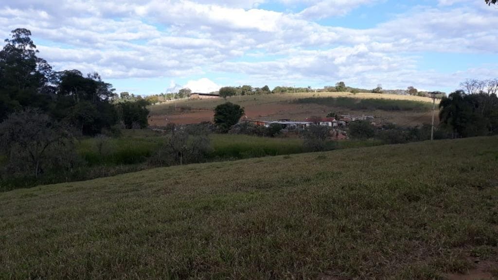 Terreno no Bairro dos Pintos