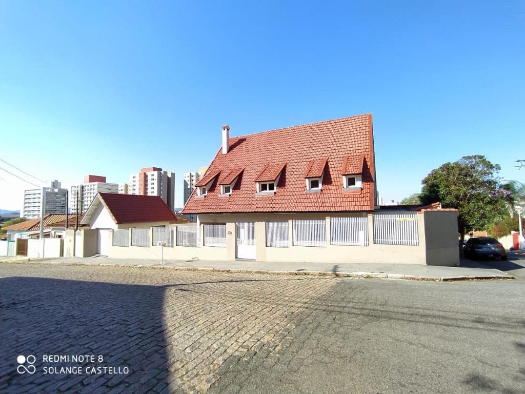 Casa com 1 suíte no Jardim Coronel Peroba