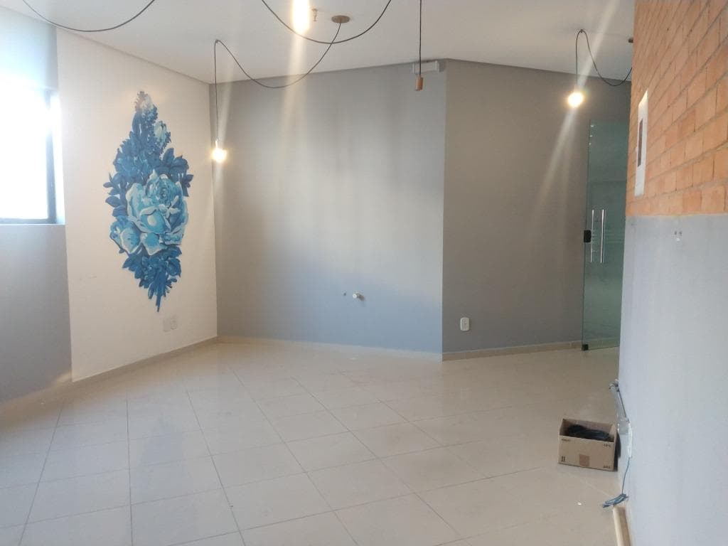 Sala no Edifício Office Tower